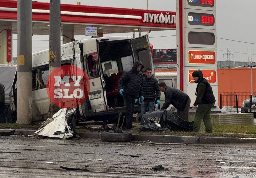 Личности двух погибших в страшном ДТП на Пролетарском мосту до сих пор не установлены