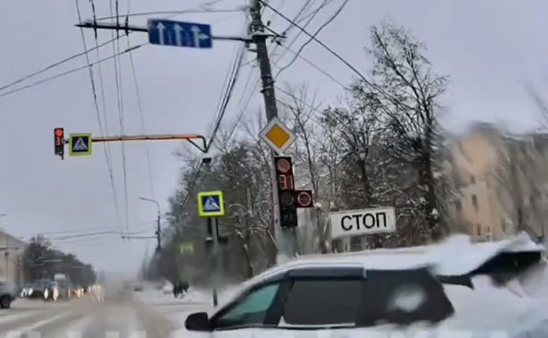 На пр. Ленина нетерпеливый водитель устроил «представление»