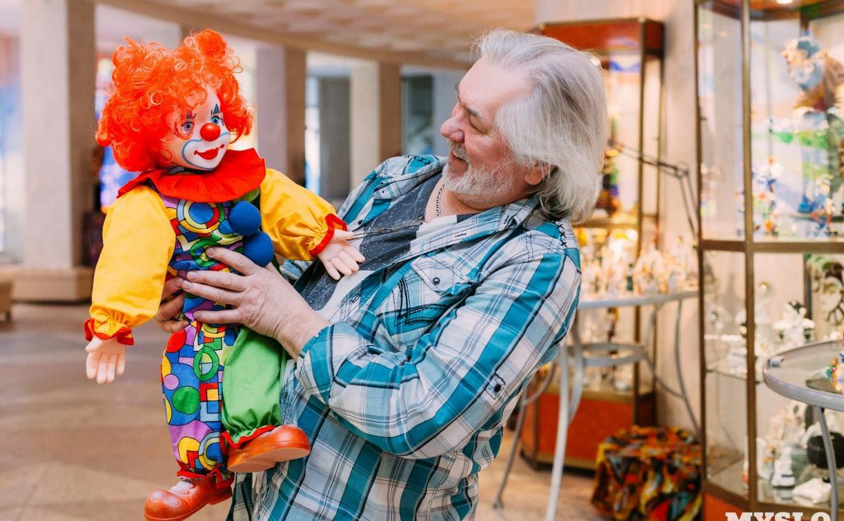 Основатель тульского музея клоунов обвиняет цирк в том, что ему не дают забрать коллекцию