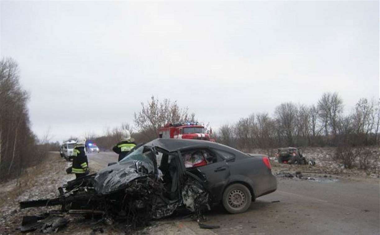В результате ДТП в Одоевском районе погибли два человека 