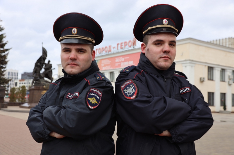 Двойная сила тульской полиции: близнецы рассказали о службе в линейном отделе УМВД