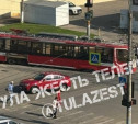 Трамвай сошел с рельсов на улице Коминтерна в Туле