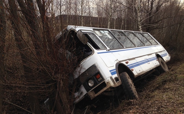 В Тульской области перевернулся пассажирский автобус