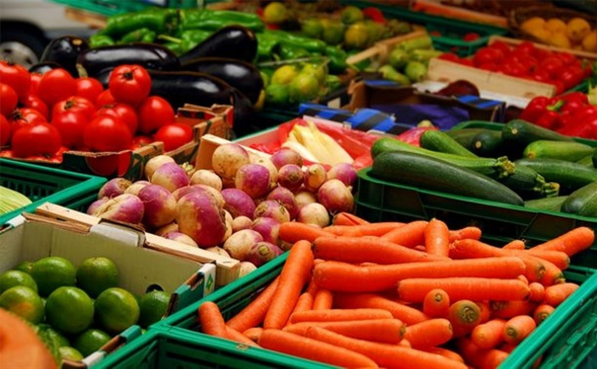 Россия ввела запрет на ввоз фруктов и овощей из Албании