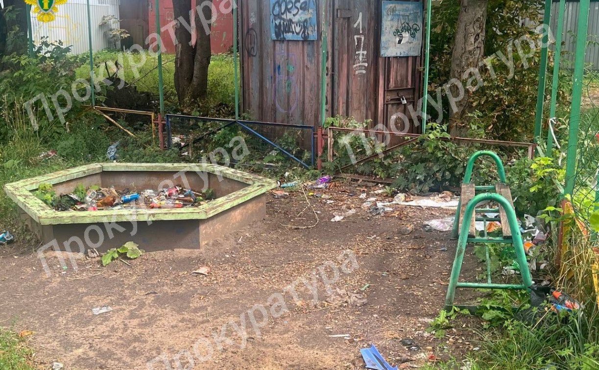 В Киреевском районе прокуратура нашла опасные детские площадки 