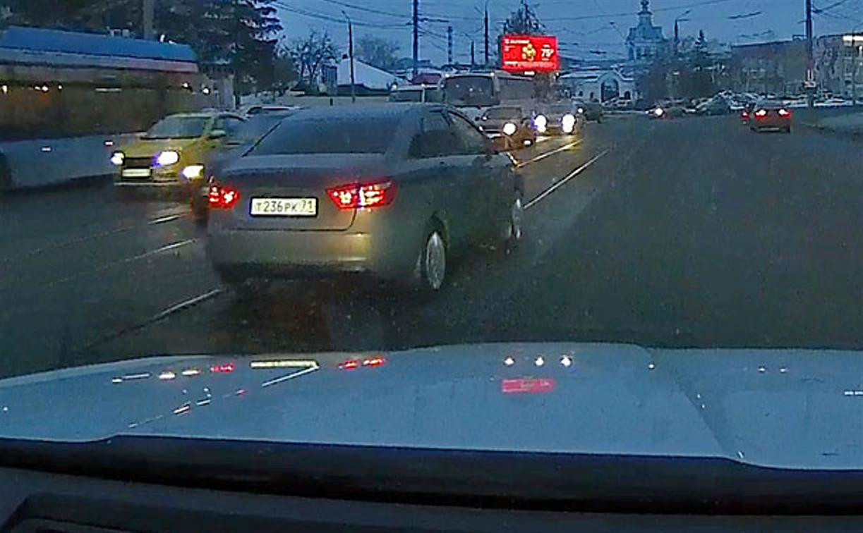 Конфликт на дороге в Туле: обидчивый «учитель» опубликовал запись со своего видеорегистратора