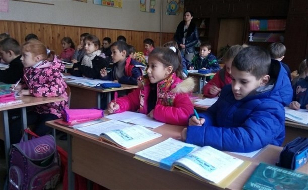 По решению прокуратуры в замерзающей школе в Болохово приостановят занятия