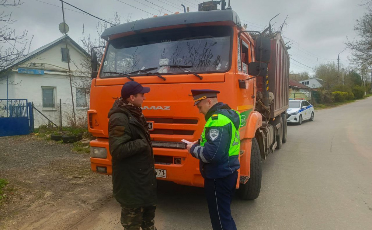 Рейд «Грузовик»: в Тульской области инспекторы ГИБДД проверили почти 3000 большегрузов