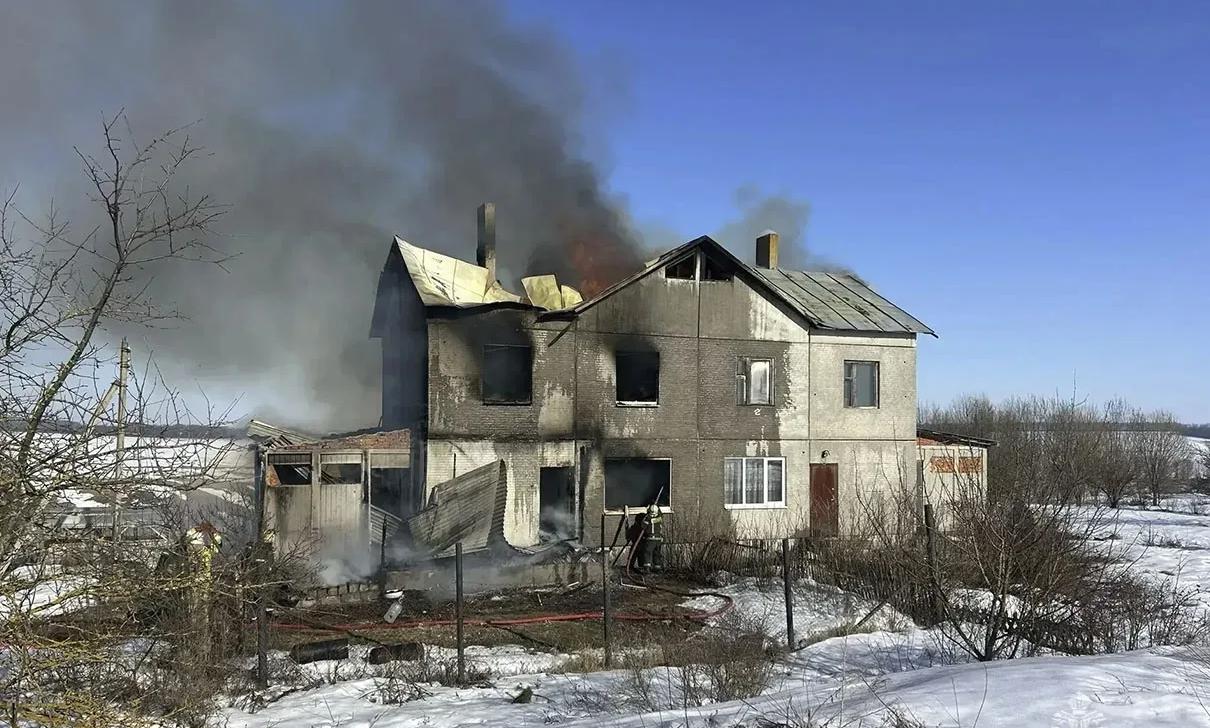 В тульской деревне Крутое при пожаре погибла женщина, мужчина обгорел 