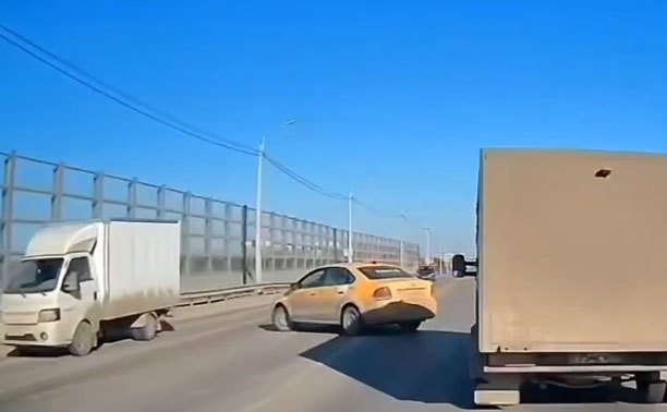 В Туле таксист наплевал на разметку в месте смертельного ДТП