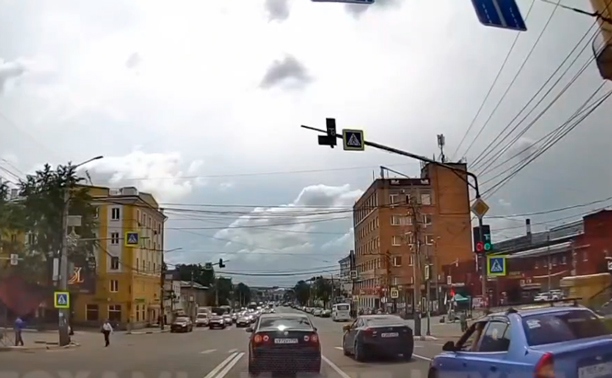 В Заречье водитель «всех перехитрил»