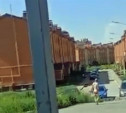Голый мужчина ходил по улицам Кимовска: видео