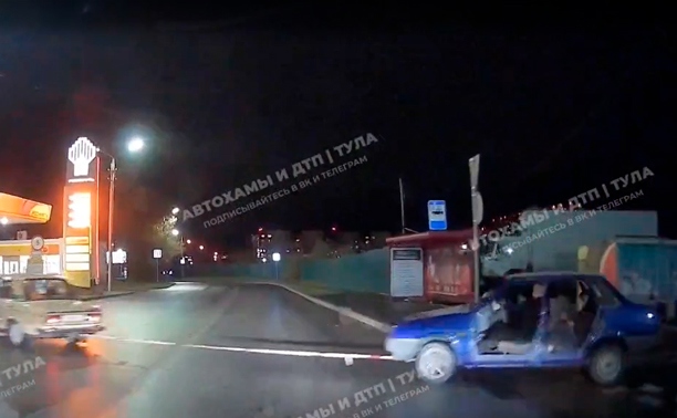 На Калужском шоссе буксировка авто едва не закончилась трагедией