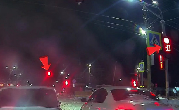 В Щекино два водителя уверенно проехали на «чужой» зеленый