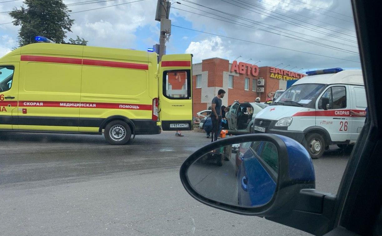 В ДТП на Новомосковском шоссе в Туле пострадали три человека
