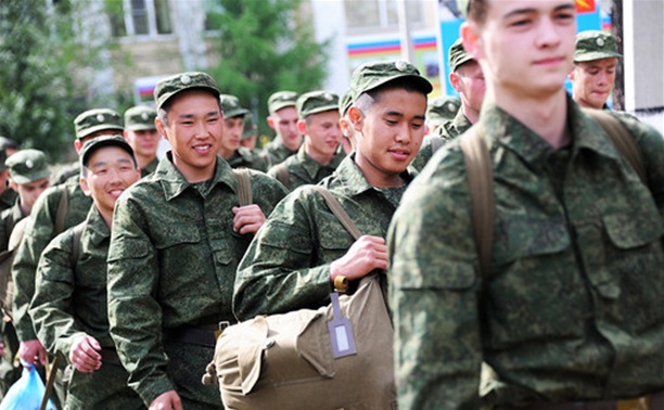 Мигранты будут служить в армии и получать за это российское гражданство