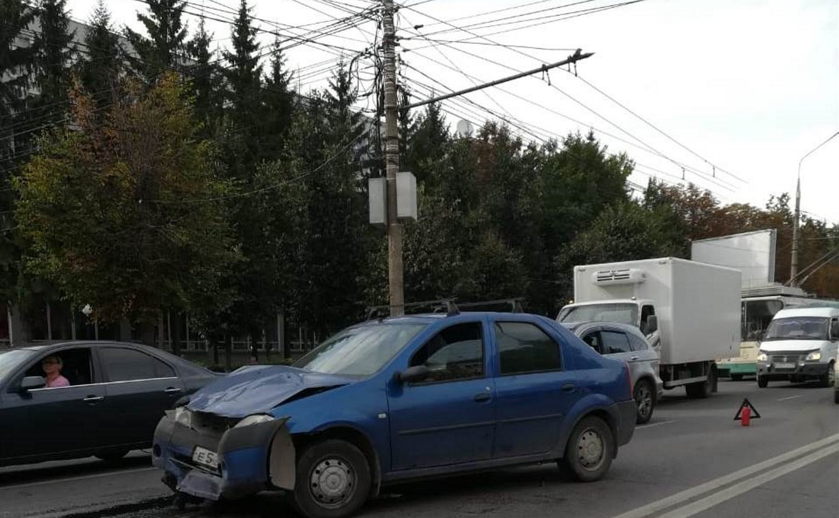ДТП в Туле на проспекте Ленина спровоцировало огромную пробку
