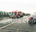 В «грузовом» ДТП на трассе М2 в Тульской области пострадал водитель