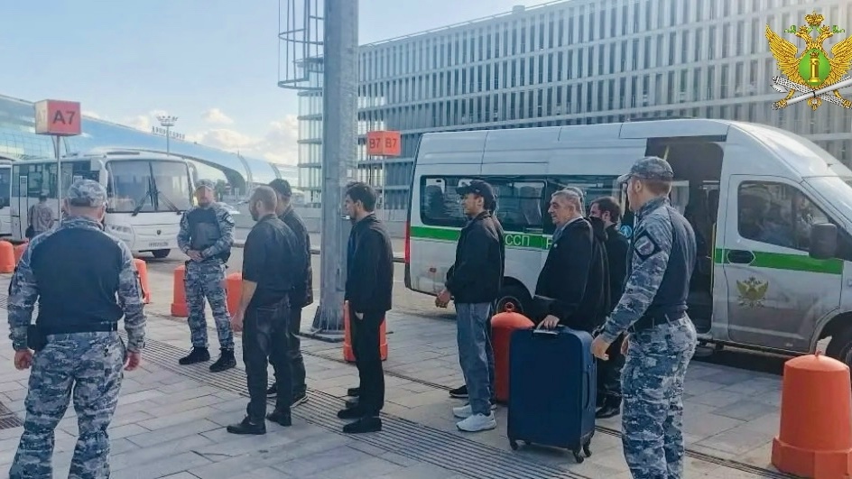 Тульские приставы выдворили 257 нелегальных мигрантов с начала года