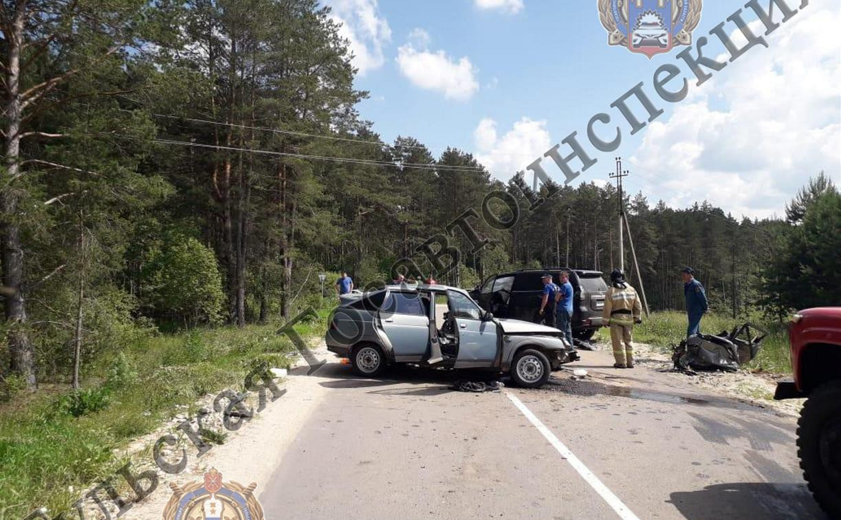 В Тульской области водитель «Лады» погиб после лобового столкновения с внедорожником