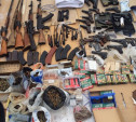 В Тульской области столичного инспектора ДПС будут судить за торговлю оружием и взрывчаткой