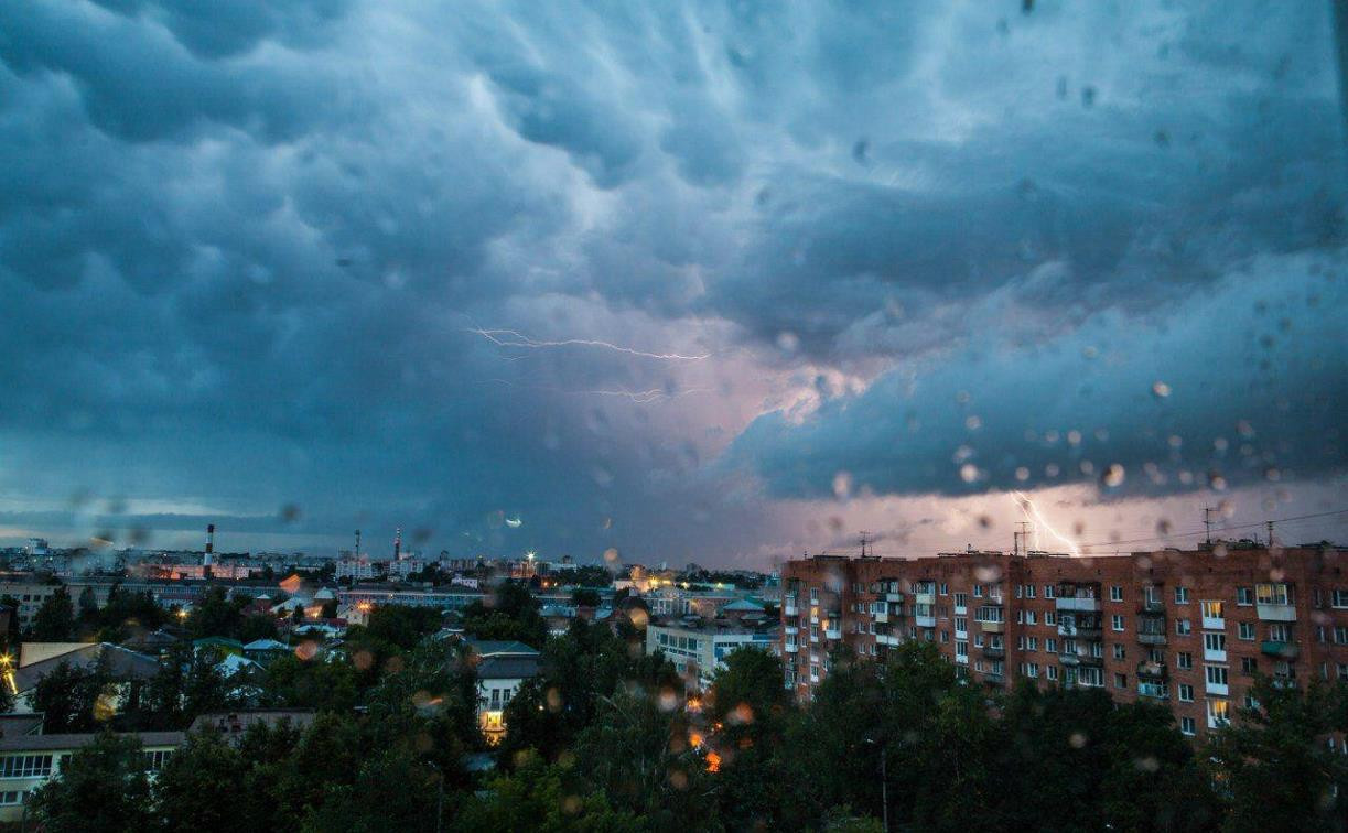 Гроза, град и сильный ветер: в Тульской области снова объявлено метеопредупреждение