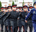 Воспитанникам Суворовского училища вручили удостоверения