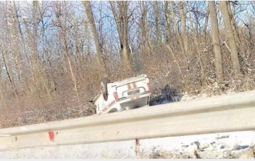 Попавший в аварию в Тульской области замминистра МЧС РФ возвращался из ДНР