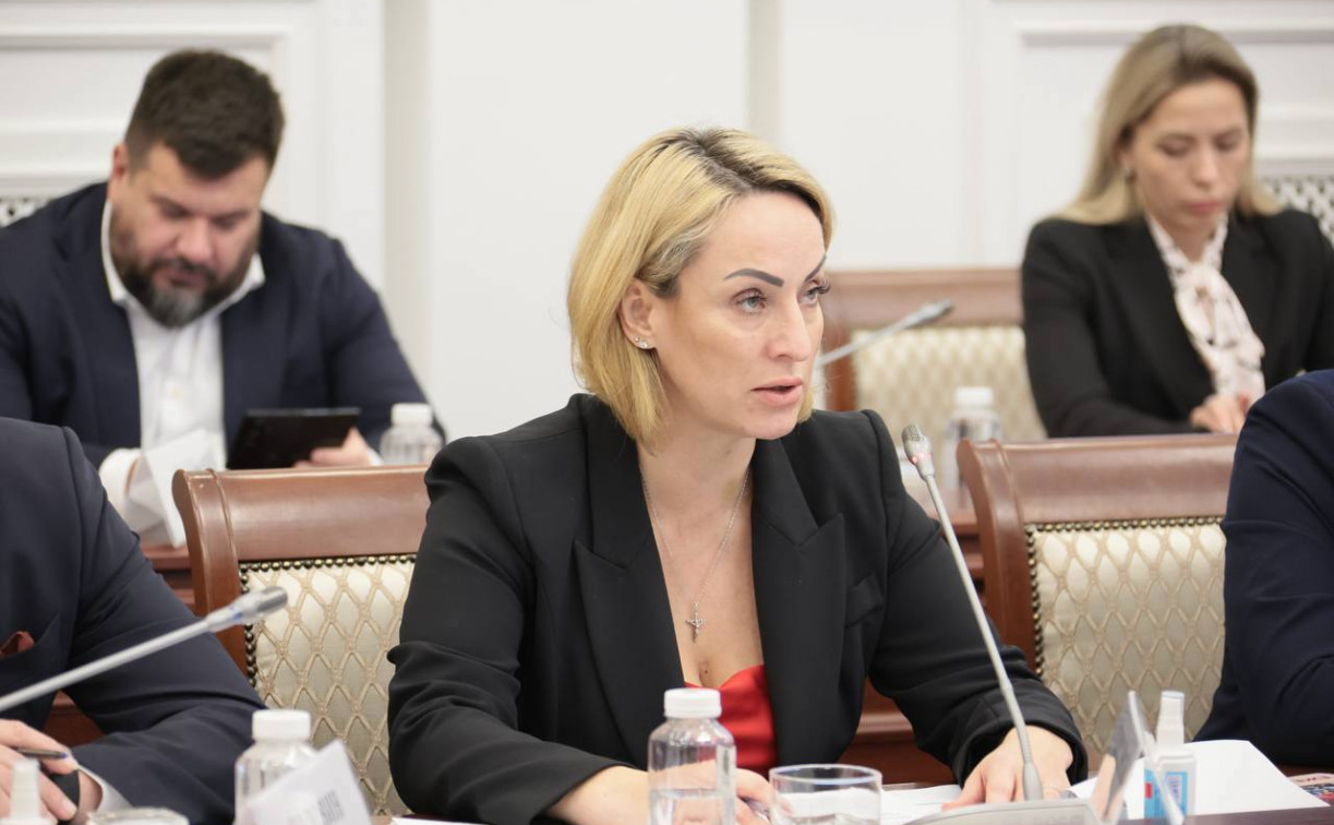 Миляев – министру транспорта: «Вы человек крепкий, первую волну критики пережили, только крепче стали» 