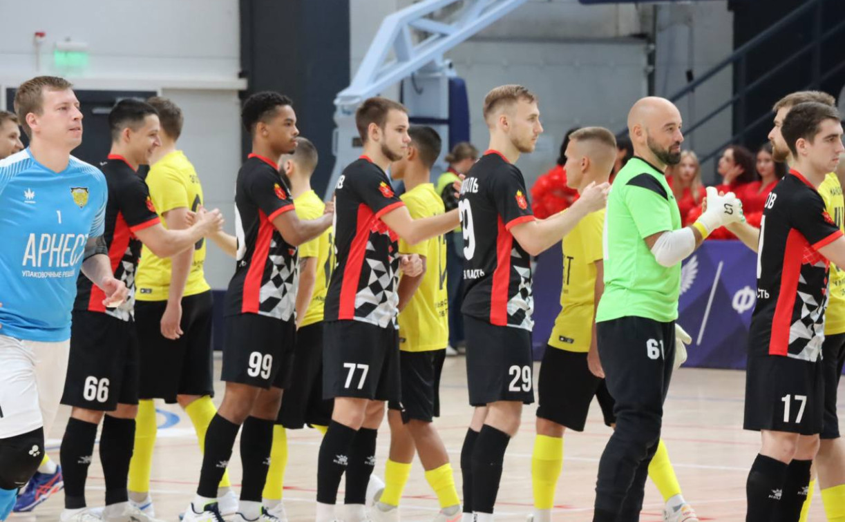 В Туле стартовал сезон Высшей лиги по футзалу