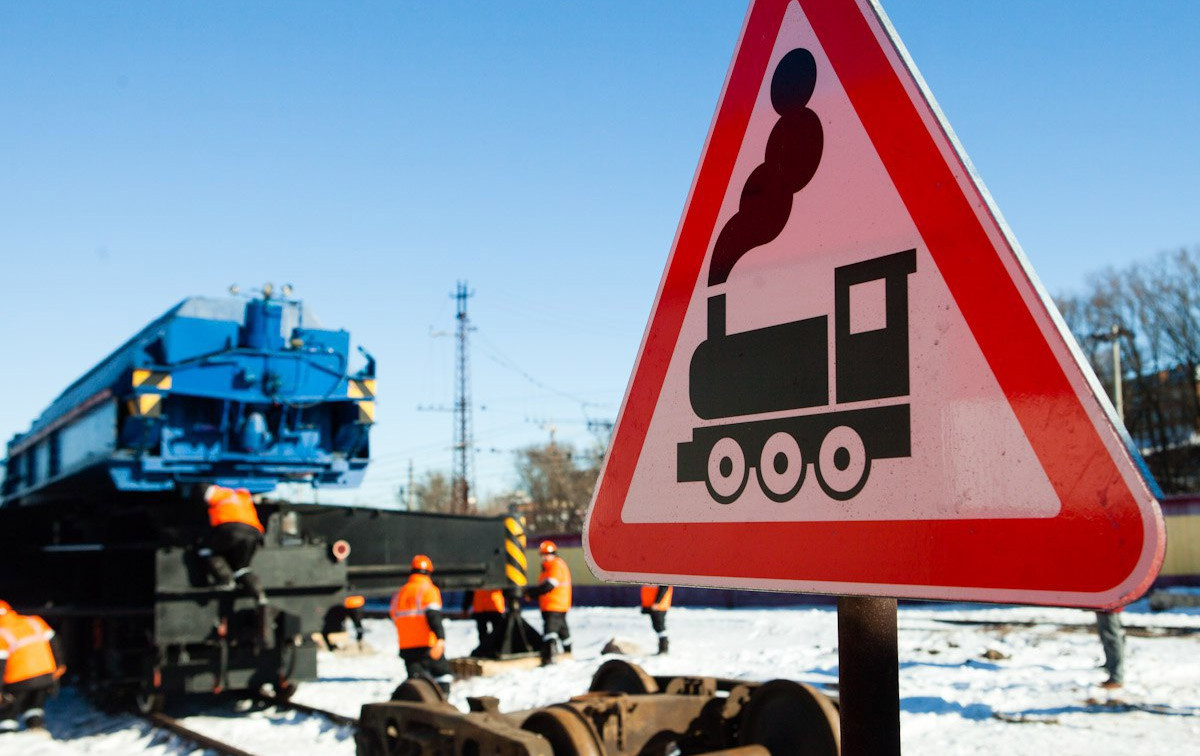 Тульские железнодорожники за шесть дней вывезли более 22 тысяч кубометров снега