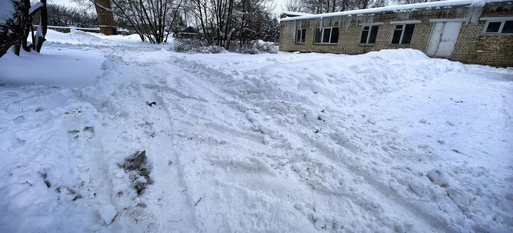 Дорогу к медпункту в Торхово расчистят до понедельника