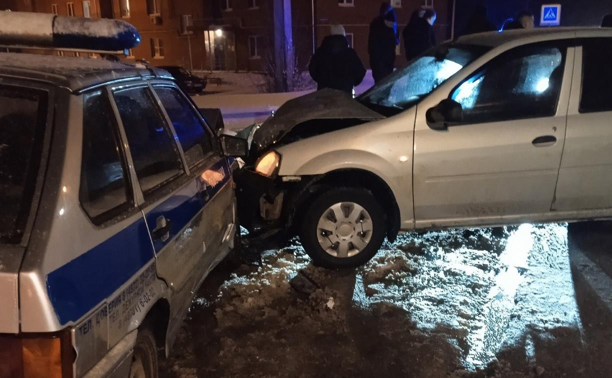 В Узловском районе полицейские везли младенца в больницу и попали в ДТП