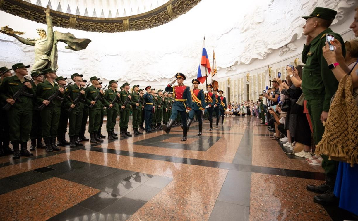 Новобранцы Преображенского полка из Тульской области приняли присягу в Музее Победы
