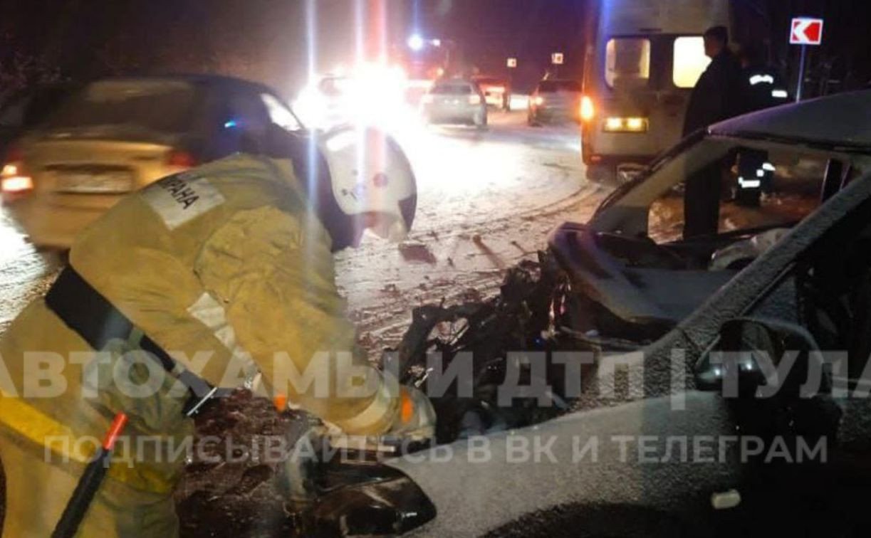 В ДТП на трассе «Тула-Белев» погибли два человека