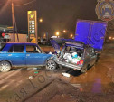 В поселке Иншинском пьяный водитель сбил пешехода и повредил два чужих авто