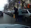 Туляк заснял столпотворение парковщиков на ул. Первомайской