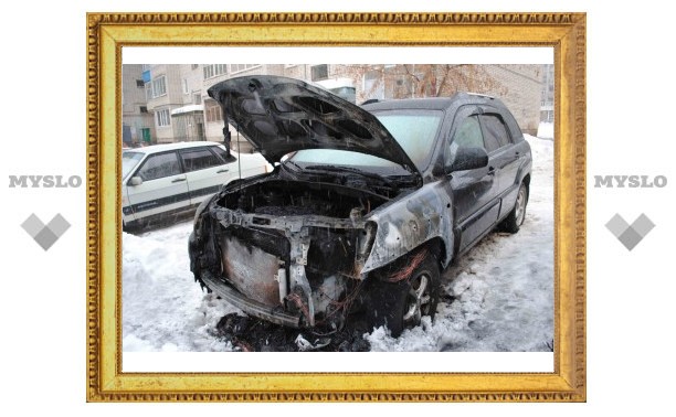 Житель Алексина заявил, что его автомобиль сожгли за критику власти и коммунальщиков