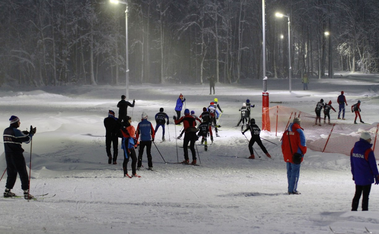 На Косой Горе в Туле дети и взрослые состязались за первенство в лыжной гонке