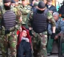 Туляк держал в заложниках ребенка: видео штурма ОМОН
