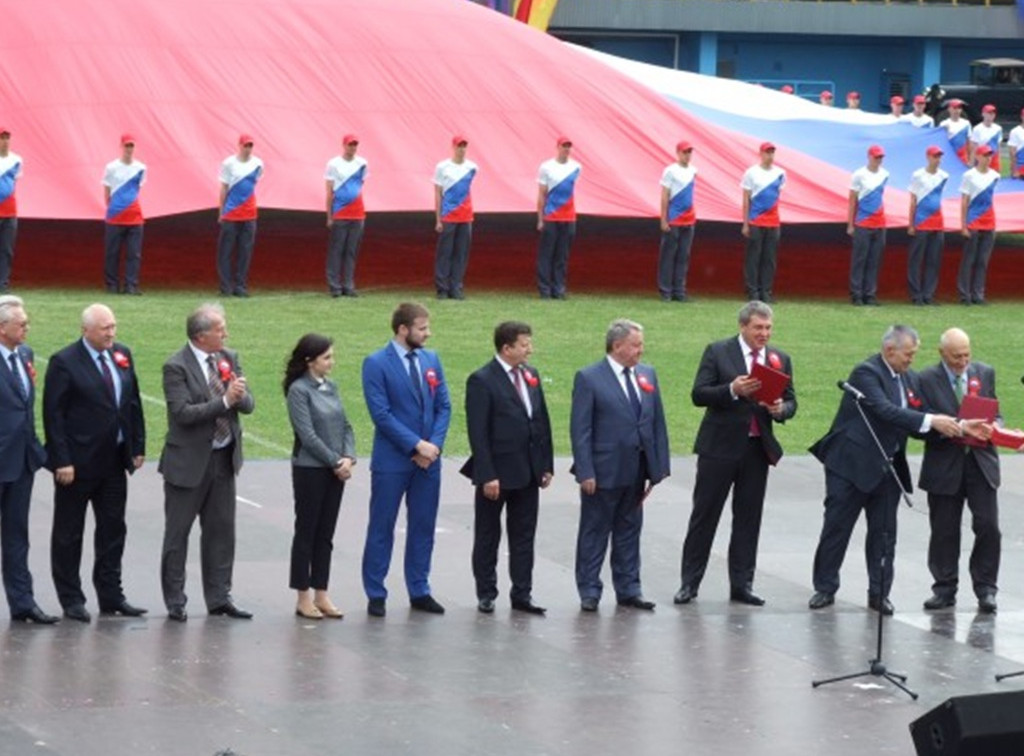 Тульская область приняла эстафету «Самый большой флаг России»