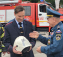 Одоевские пожарные встретились с актером Виктором Добронравовым и побывали на съемочной площадке