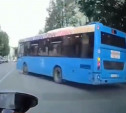 На ул. Первомайской водитель автобуса едва не устроил ДТП