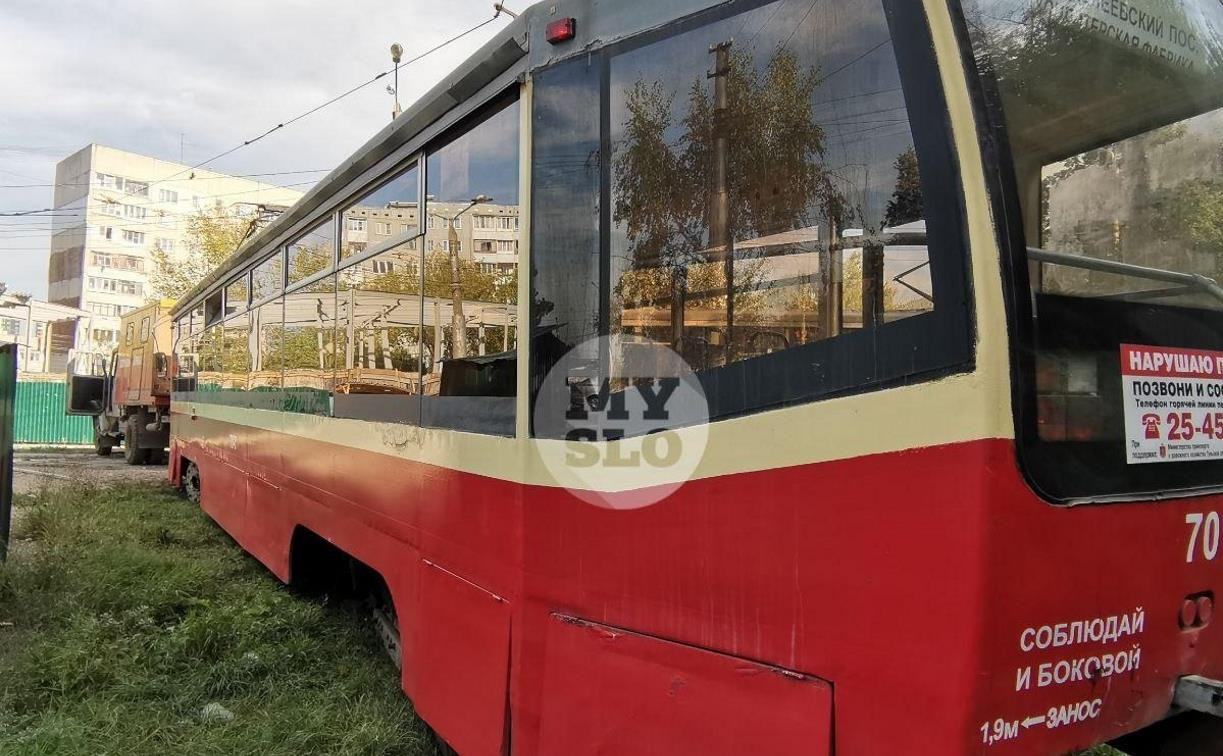 В Туле сотрудники ГИБДД проводят профилактические беседы с водителями трамваев