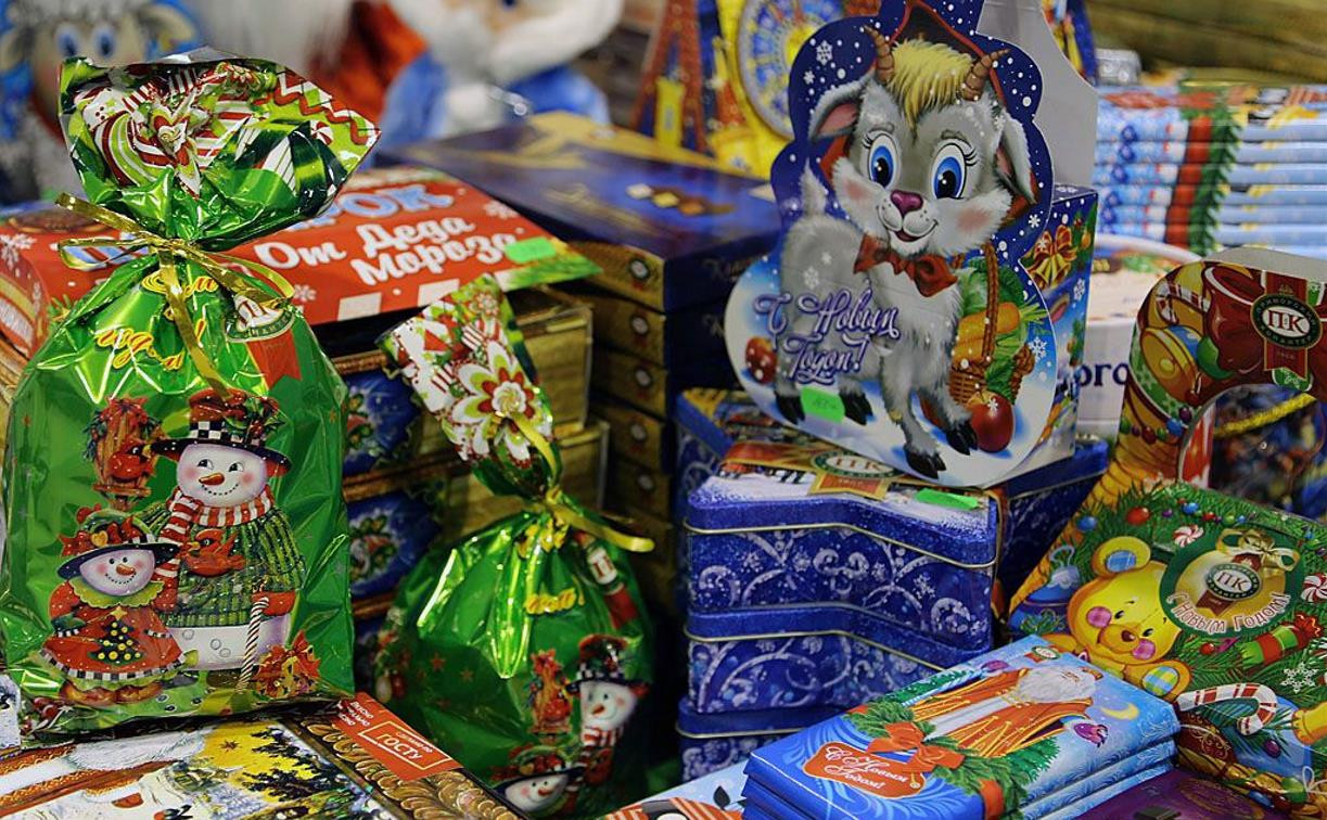 Сотрудники Роспотребнадзора расскажут тулякам, как выбрать сладкие новогодние подарки