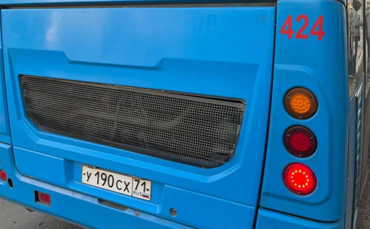 В Туле девушку-колясочницу не пустили в два автобуса
