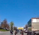 В Заречье водитель авто и мотоциклист «не заметили» двойную сплошную