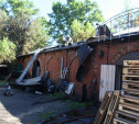 В Туле рядом с улицей Металлистов сгорел дом