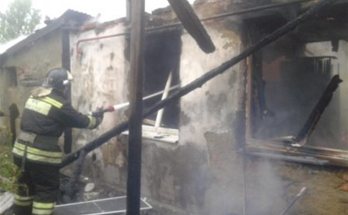 В Кимовском районе дотла сгорел дом