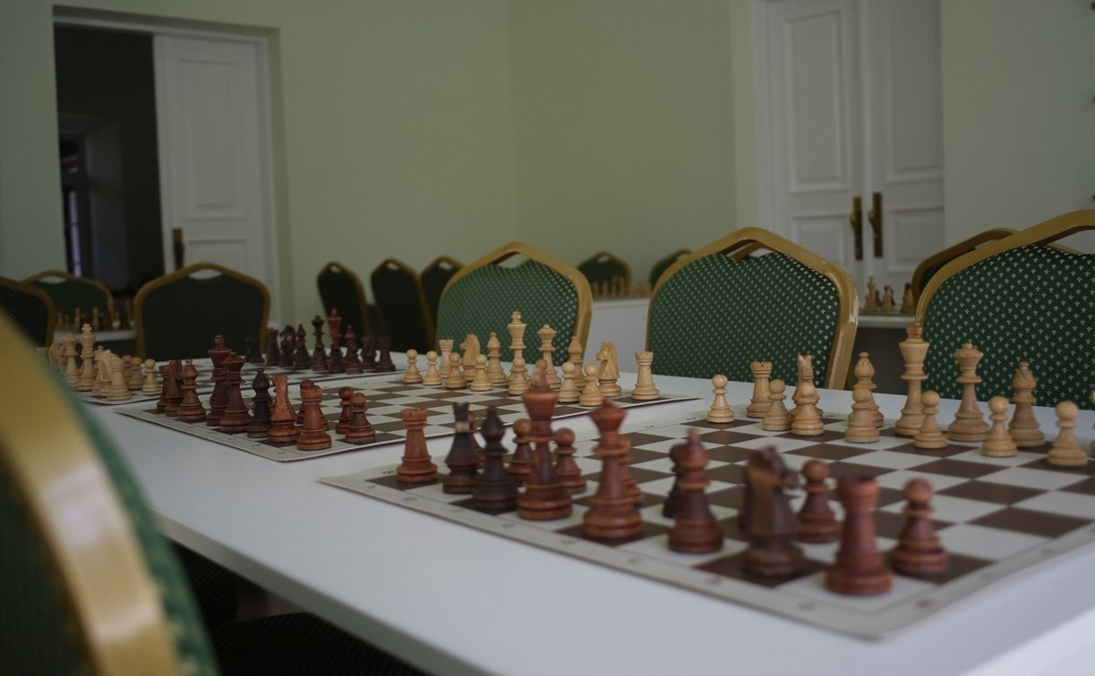 Тульские школы получили сертификаты на шахматный инвентарь